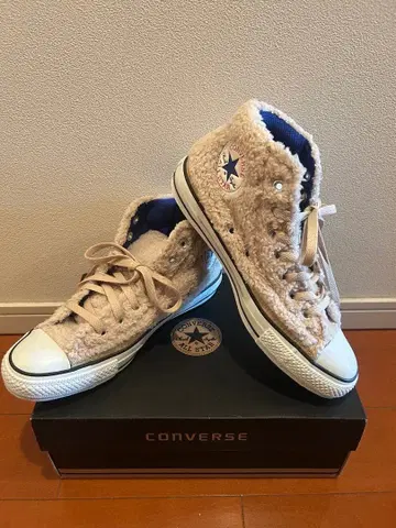 미사용 새상품 CONVERSE ALL STAR 퍼 스니커즈 25cm