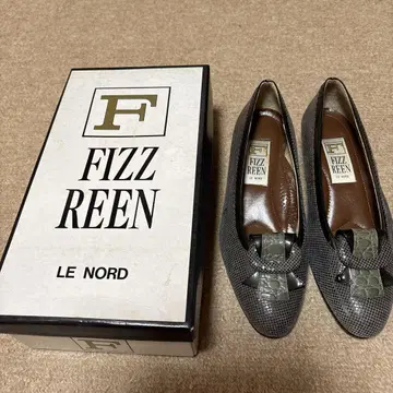 FIZZ REEN LE NORD 그레이 플랫슈즈