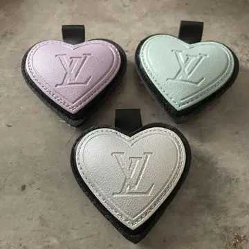 LV 하트형 가죽 키링 3색 세트