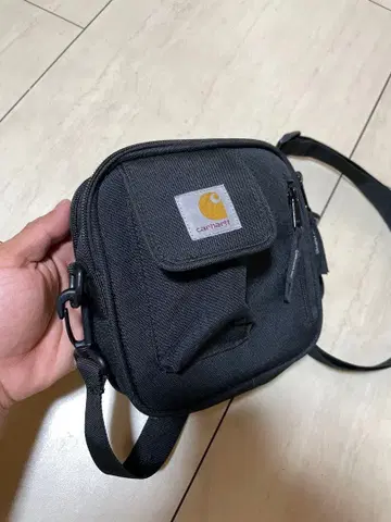 Carhartt 블랙 숄더백