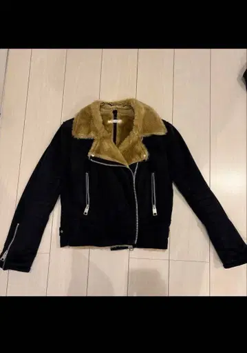 moussy 블랙 무스탕 라이더 자켓