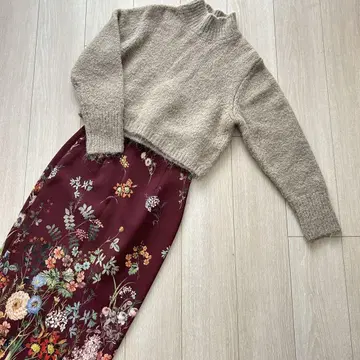 ZARA 세트 판매 베이지 하이넥 니트 스웨터 꽃무늬 스커트