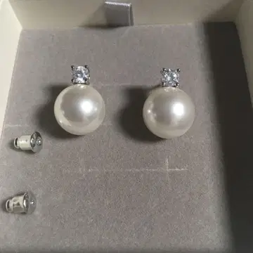 대형 펄과 크리스탈 스터드 귀걸이