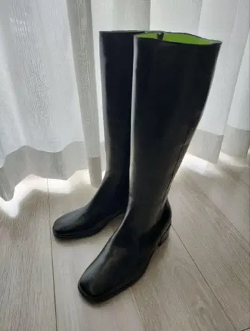 블랙 롱 부츠 사이드 지퍼 부착
