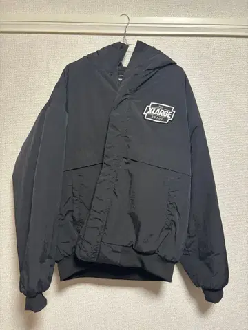XLARGE 블랙 나일론 자켓 후드 부착