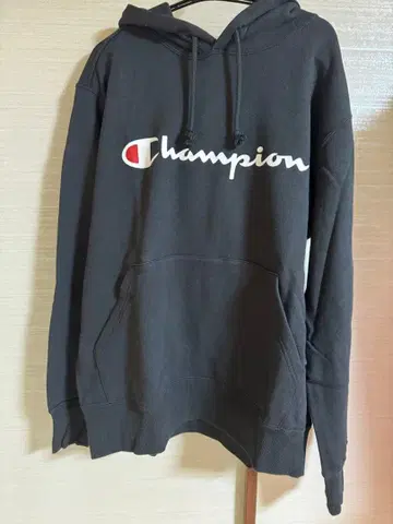 Champion 블랙 후드티 M 사이즈