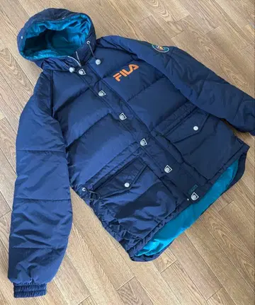 FILA 후드 부착 다운 자켓 네이비 M 두툼함