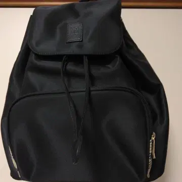 DAKS 블랙 백팩