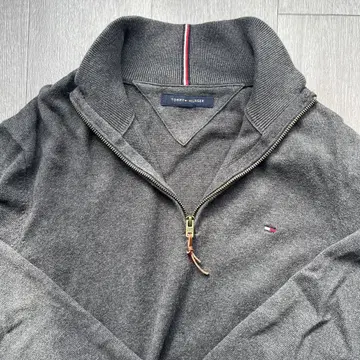 [ 새상품급 ] 타미힐피거 TOMMY HILFIGER 하프 지퍼 니트