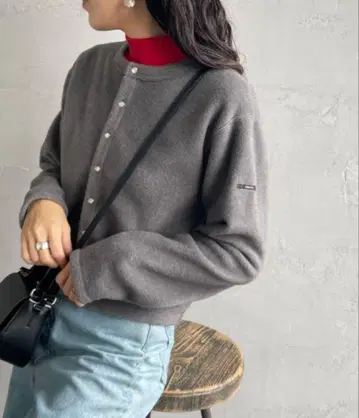 미사용 새상품 오르치발 크루넥 플리스 가디건 그레이