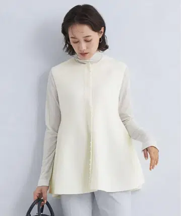 그린 라벨 릴랙싱 프티 모조 진주 페플럼 베스트 니트