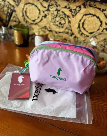 cotopaxi 멀티 컬러 트래블 파우치