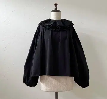 시뉴 cygne 플리츠 칼라 블라우스 lea 레어