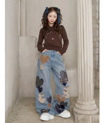 완판템 랜덤 하트 패치워크 데님 팬츠