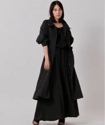 카오스 프리즘 라이트 코트 블랙