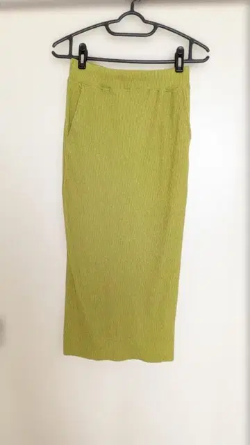 셀프컷 리브 타이트 스커트 L 사이즈