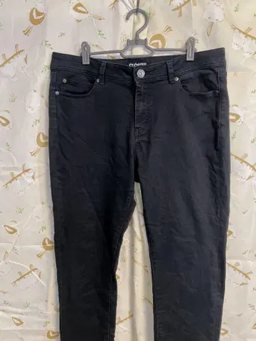 CLOSSHI 블랙 슬림 핏 데님 팬츠