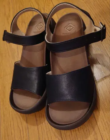 레가타 카누 블랙 컴포트 샌들 L 사이즈