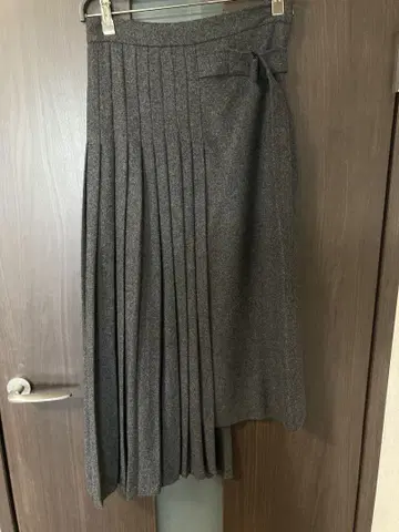 새상품급 ZARA 그레이 플리츠 롱 스커트