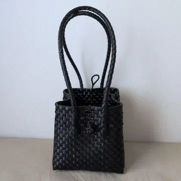 메케아리사 구미 백 큐브 size:S_Midnight Black