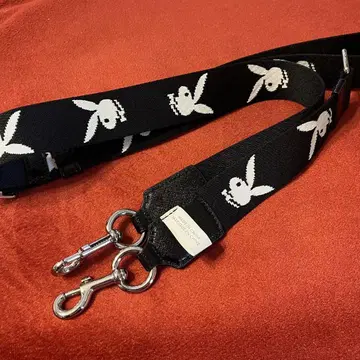 MARC JACOBS 마크제이콥스 플레이보이 숄더 스트랩
