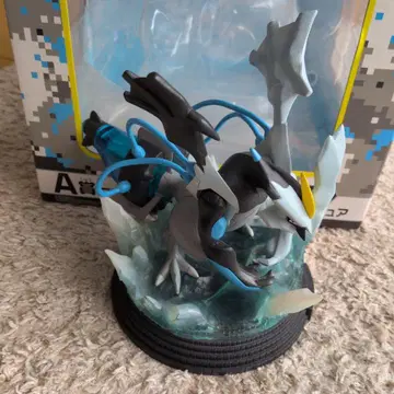 포켓몬 블랙큐렘 ( BLACK KYUREM ) 피규어