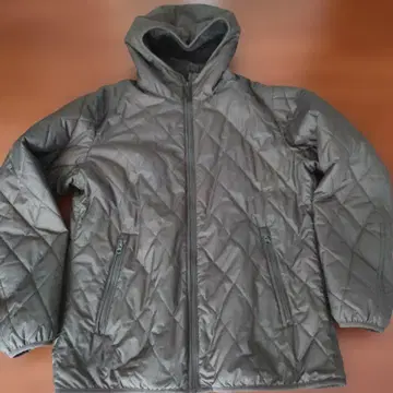 유니클로 퀼팅 자켓 L 사이즈