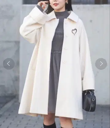 Chico 브로치 없음 울 플레어 코트 아이보리