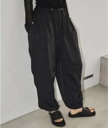 투데이풀 보이프렌드 나일론 팬츠