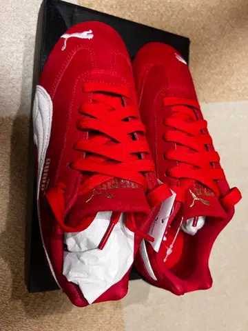 Puma 레드 스웨이드 스니커즈