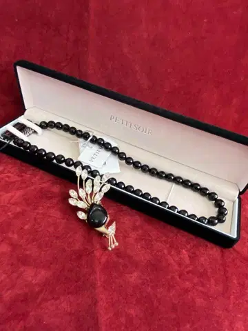 블랙 오닉스 목걸이 브로치