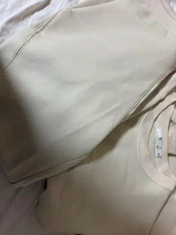 베이지 유니클로 트레이닝복 셋업 화이트 +j