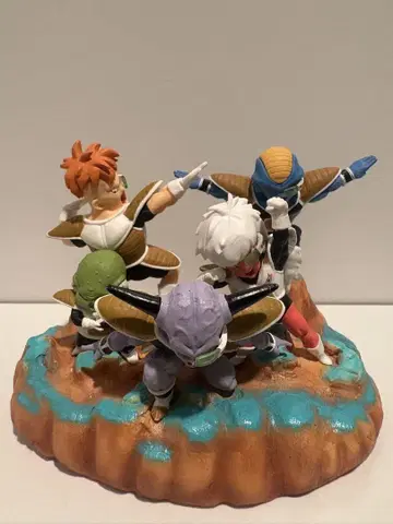 드래곤볼 프리저 기뉴 특전대 피규어 디오라마 받침대 포함