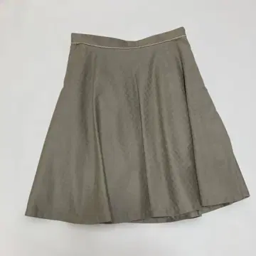 [ 새상품급 ] 플레어 스커트 그레이 새틴 혼합