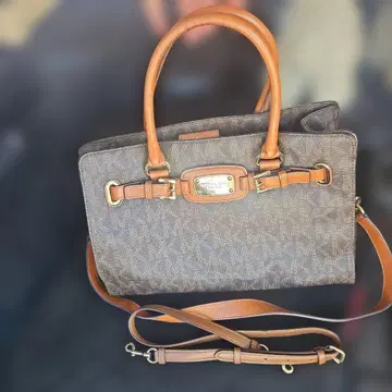 Michael Kors 브라운 핸드백