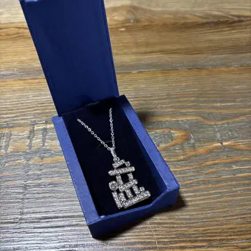 SWAROVSKI 스와로브스키 크리스마스 목걸이 박스 포함 펜던트