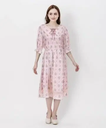 axes femme 부케 리본 무늬 원피스 핑크