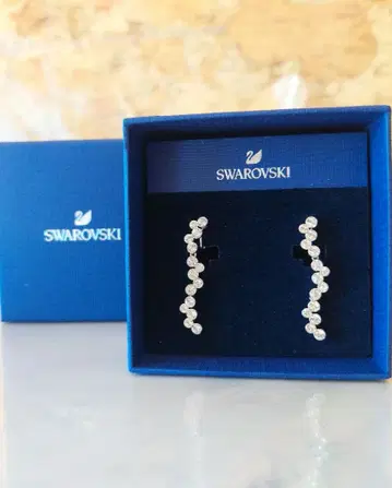 새상품 SWAROVSKI Fidelity 클립 귀찌 스와로브스키