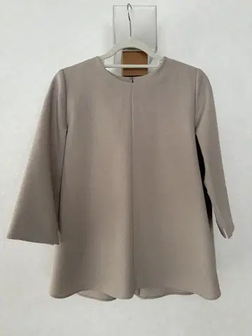 spick&span 베이지 오부 소매 심플 상의