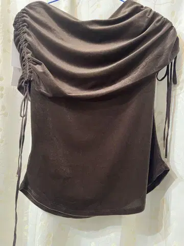 러그넘문 벨로아 상의 가격 인하 접수 중