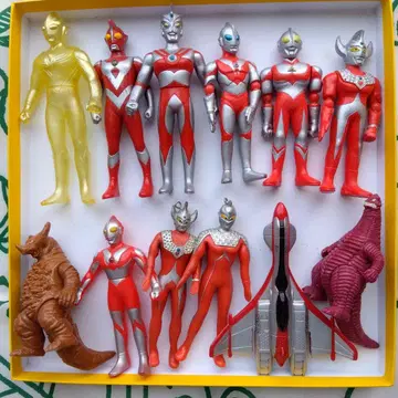 울트라맨 미니 피규어 세트