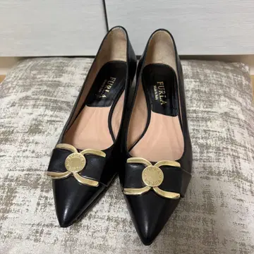 새상품급 훌라 블랙 펌프스 35