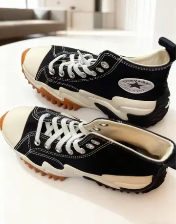 [ 새상품 23.5cm ] CONVERSE 란스타모션 하이컷