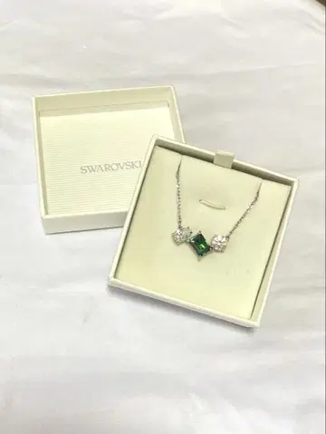 Swarovski Mesmera 펜던트