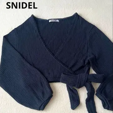 SNIDEL 네이비 크롭 랩탑 M 사이즈