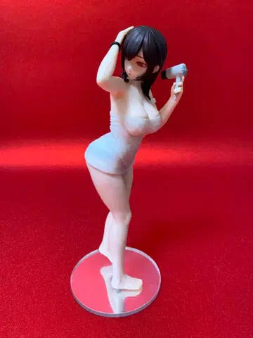 여성 피규어 머리를 말리는 포즈 약 22cm