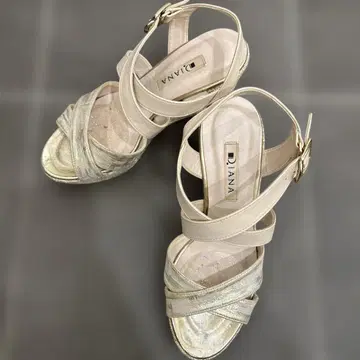 다이애나 웨지솔 샌들