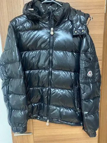 블랙 다운 자켓 후드 부착 사이즈 L