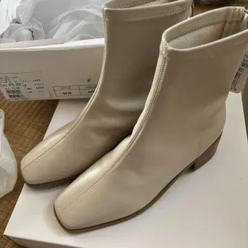 nouer 부츠 23cm 미사용품