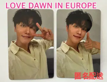 LOVE DAWN IN EUROPE 용빈 트레이딩 카드 2장 세트